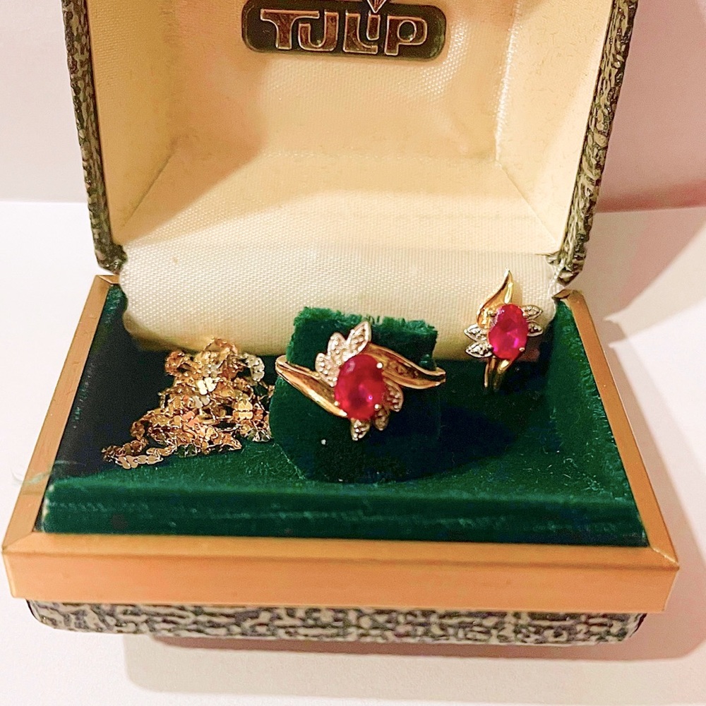 Solid Gold Pendant and Ring set